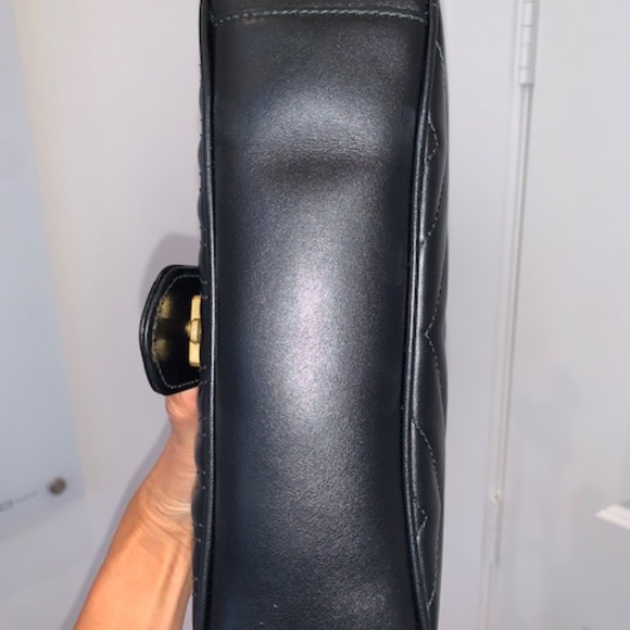 GUCCI  Calfskin Matelasse Small GG Marmont Shoulder Bag Black - Picture 6 of 10